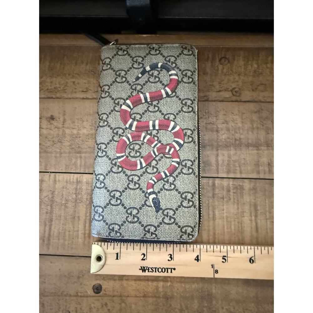 Gucci Wallet Mens GG Supreme Canvas Snake Print Zip Around Long Wallet W/COA - Picture 14 of 14